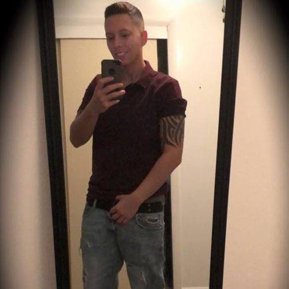 Meet your Posher, Brittany - Picture 1 of 1